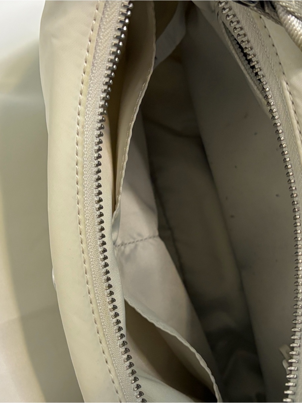 lululemon athletica Cream Crossbody Bag​ - Picture 9 of 11